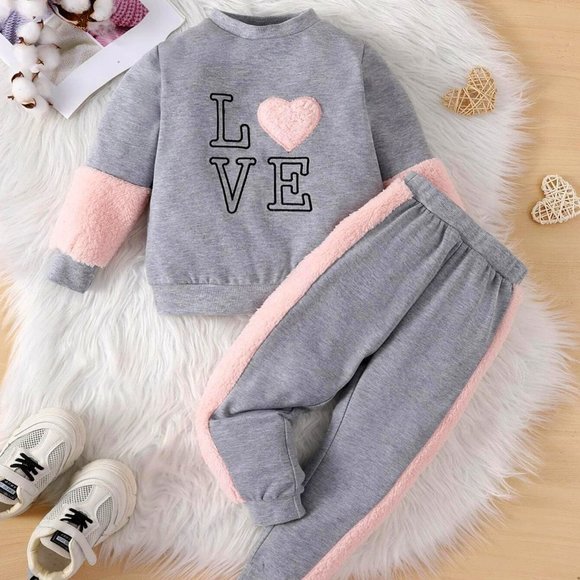 Sweatshirt and sweatpants for toddler girls6Y (46 IN)